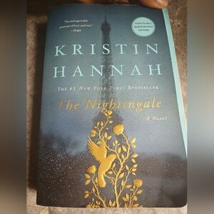 The Nightingale by Kristin Hannah Book